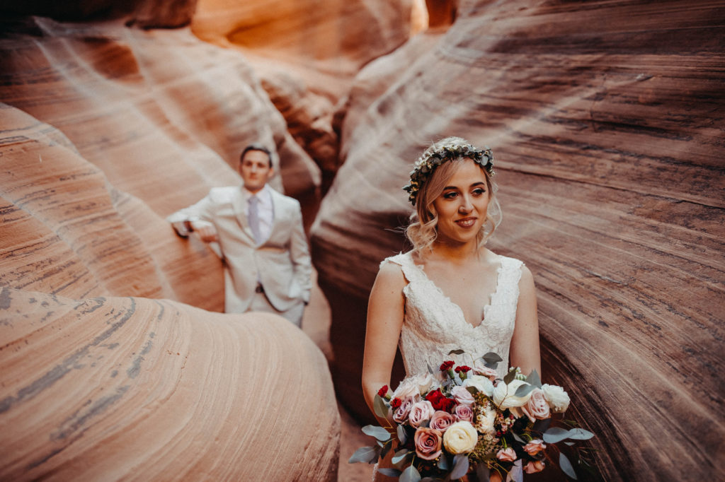 Have you ever considered eloping to the desert? I am going to give you three reasons to elope to Arizona! Drop a pin for your elopement adventure.