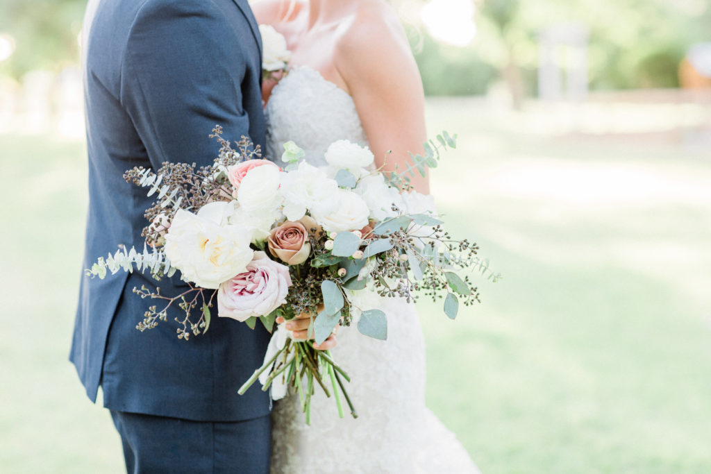 Knowing answers to wedding florist questions before meeting can help your design comes to life, the process be fun, and to know if they are a good fit. Floral by Array Design, Phoenix, Arizona.