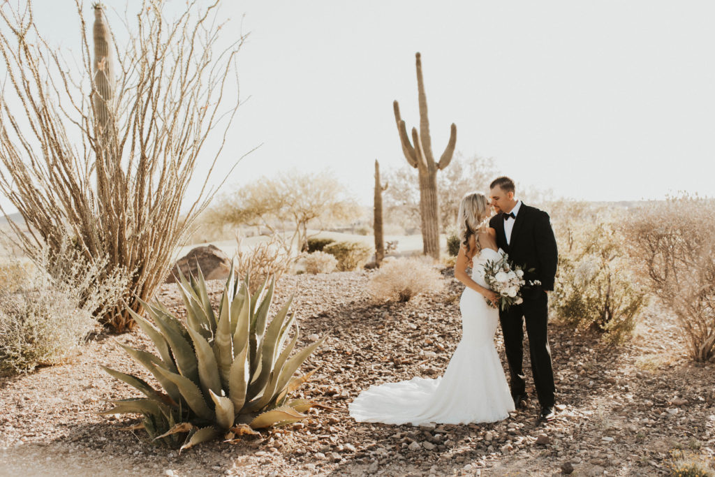 Classy soft palette desert wedding at Blackstone Country Club. Floral by Array Design, Phoenix, Arizona.