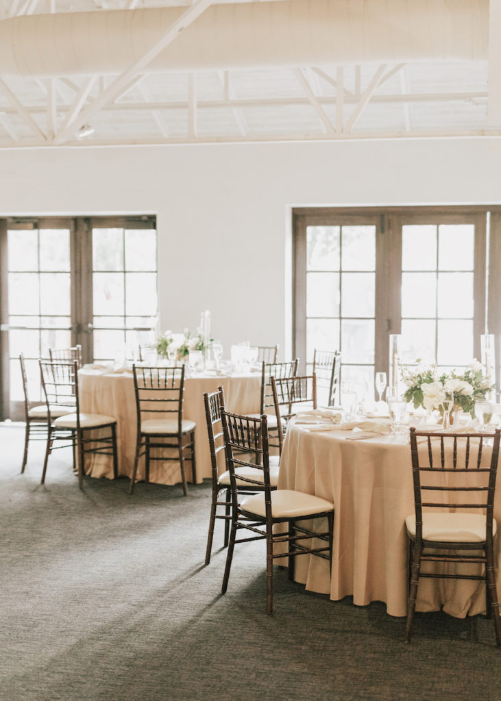 El Chorro indoor wedding reception tables.