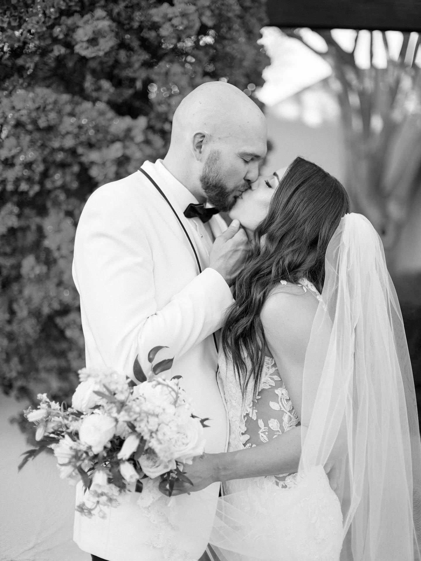 All-White Spring Wedding at The Scottsdale Resort - arraydesignaz.com